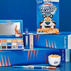 Glamlite x Kellogg’s Frosted Flakes PR Box Full Collection Makeup Set